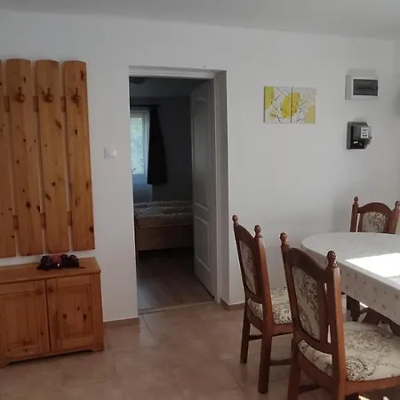 Andrea Vendeghaz Egerszolat